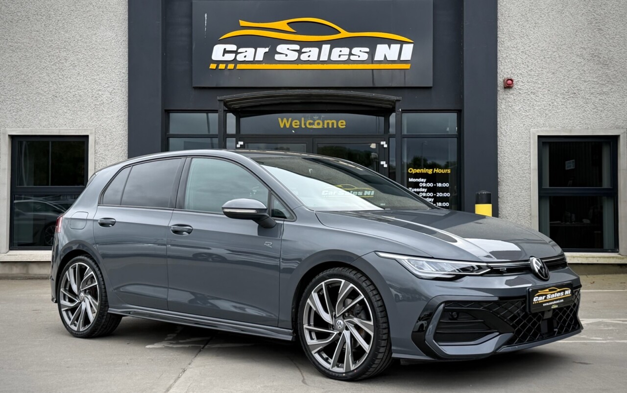 VOLKSWAGEN GOLF 2025