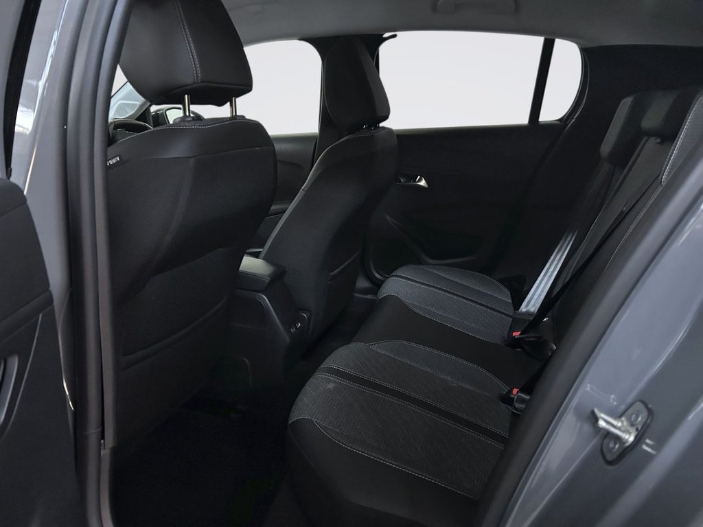 2024 Peugeot 208 — image 8
