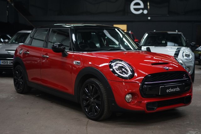 2019 MINI HATCH