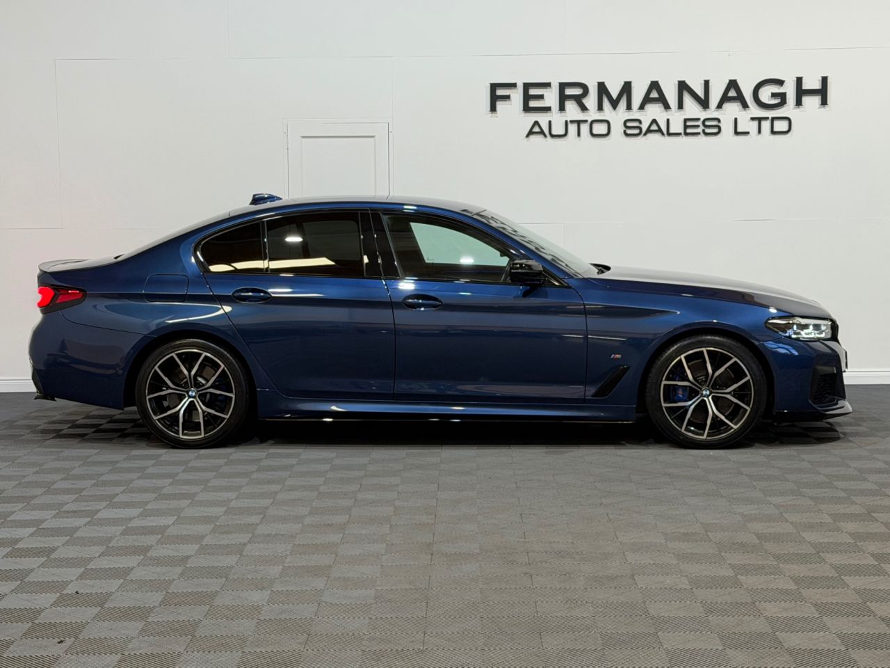 2022 BMW 5 SERIES 3.0 530d MHT M Sport Saloon 4dr Diesel Hybrid Steptronic xDrive Euro 6 (s/s - vehicle photo 2 for sale on PureCar