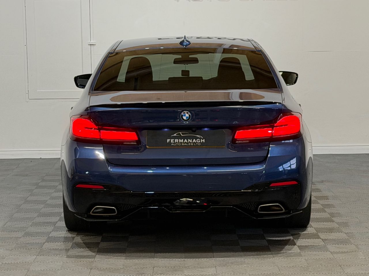 2022 BMW 5 SERIES 3.0 530d MHT M Sport Saloon 4dr Diesel Hybrid Steptronic xDrive Euro 6 (s/s - vehicle photo 8 for sale on PureCar