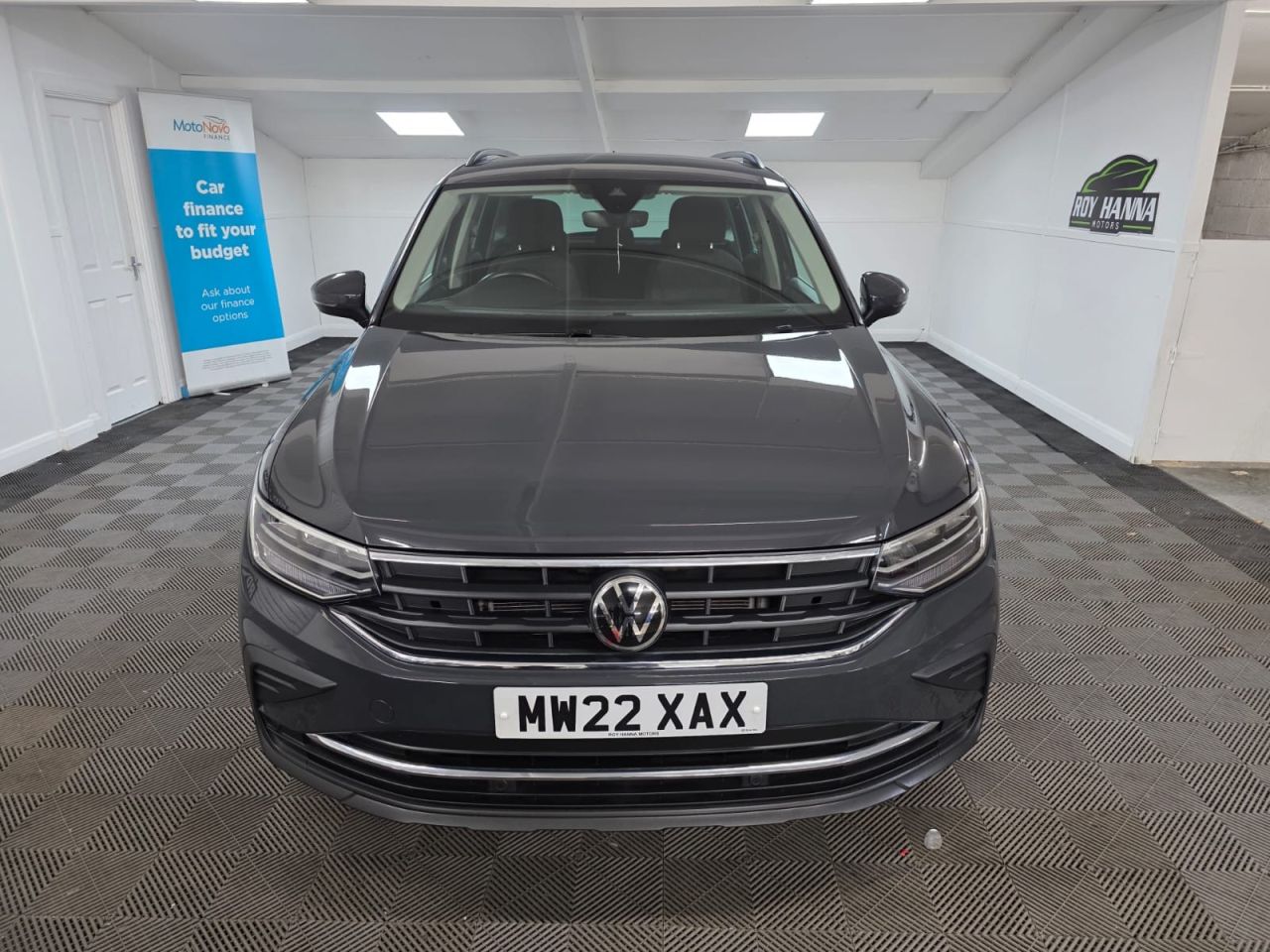 2022 VOLKSWAGEN TIGUAN 1.5 TSI Life SUV 5dr Petrol DSG Euro 6 (s/s) (150 ps) 1 Owner - Sensors ! - vehicle photo 8 for sale on PureCar