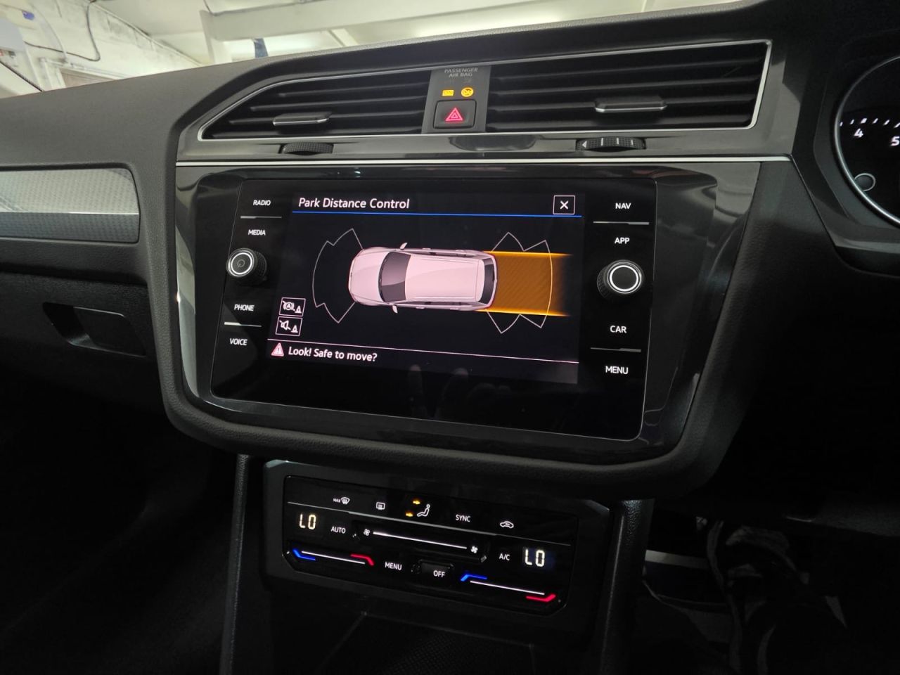 2022 VOLKSWAGEN TIGUAN 1.5 TSI Life SUV 5dr Petrol DSG Euro 6 (s/s) (150 ps) 1 Owner - Sensors ! - vehicle photo 19 for sale on PureCar