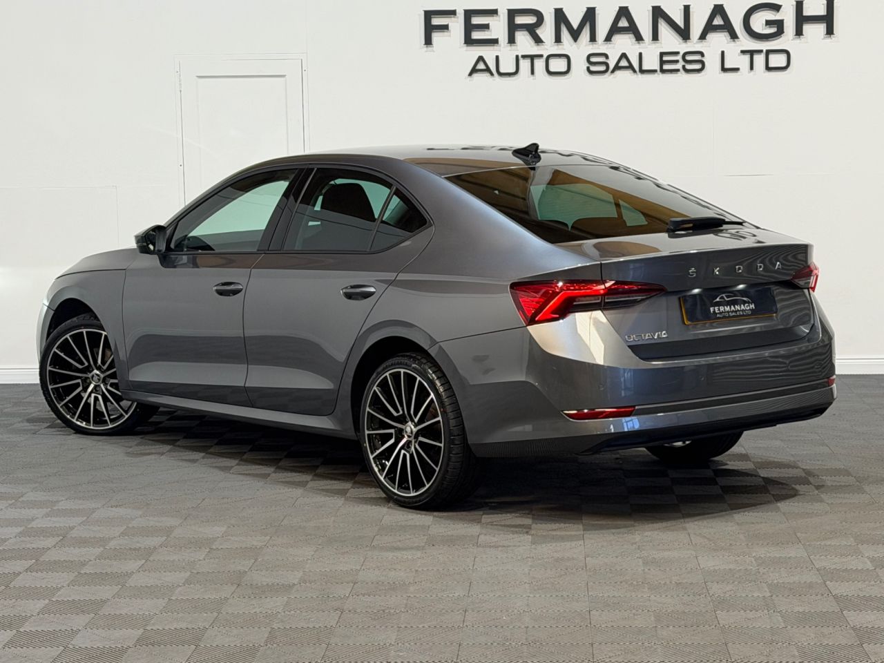 2022 SKODA OCTAVIA 2.0 TDI SE Technology Hatchback 5dr Diesel Manual Euro 6 (s/s) (116 ps) - vehicle photo 3 for sale on PureCar