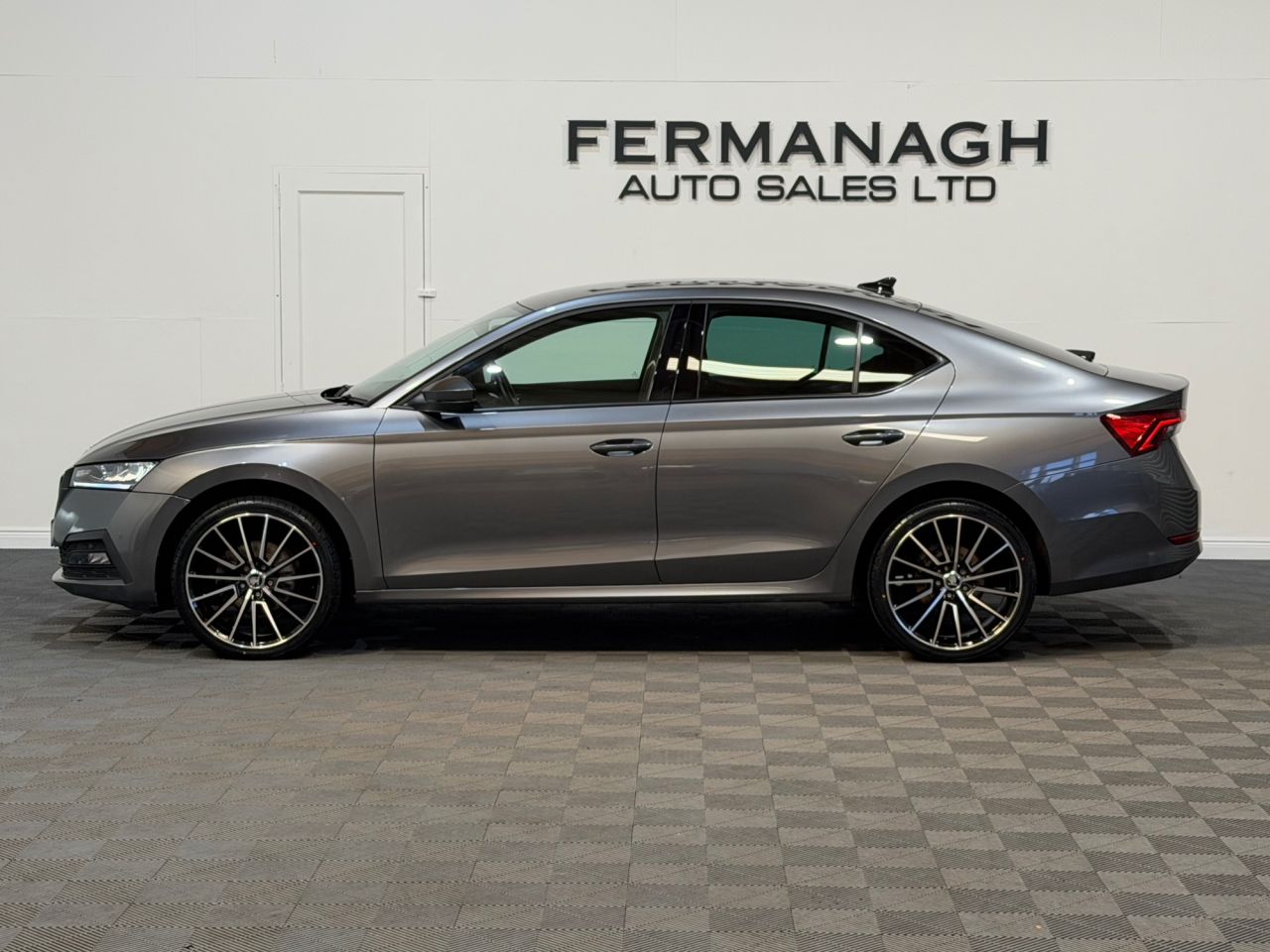 2022 SKODA OCTAVIA 2.0 TDI SE Technology Hatchback 5dr Diesel Manual Euro 6 (s/s) (116 ps) - vehicle photo 5 for sale on PureCar