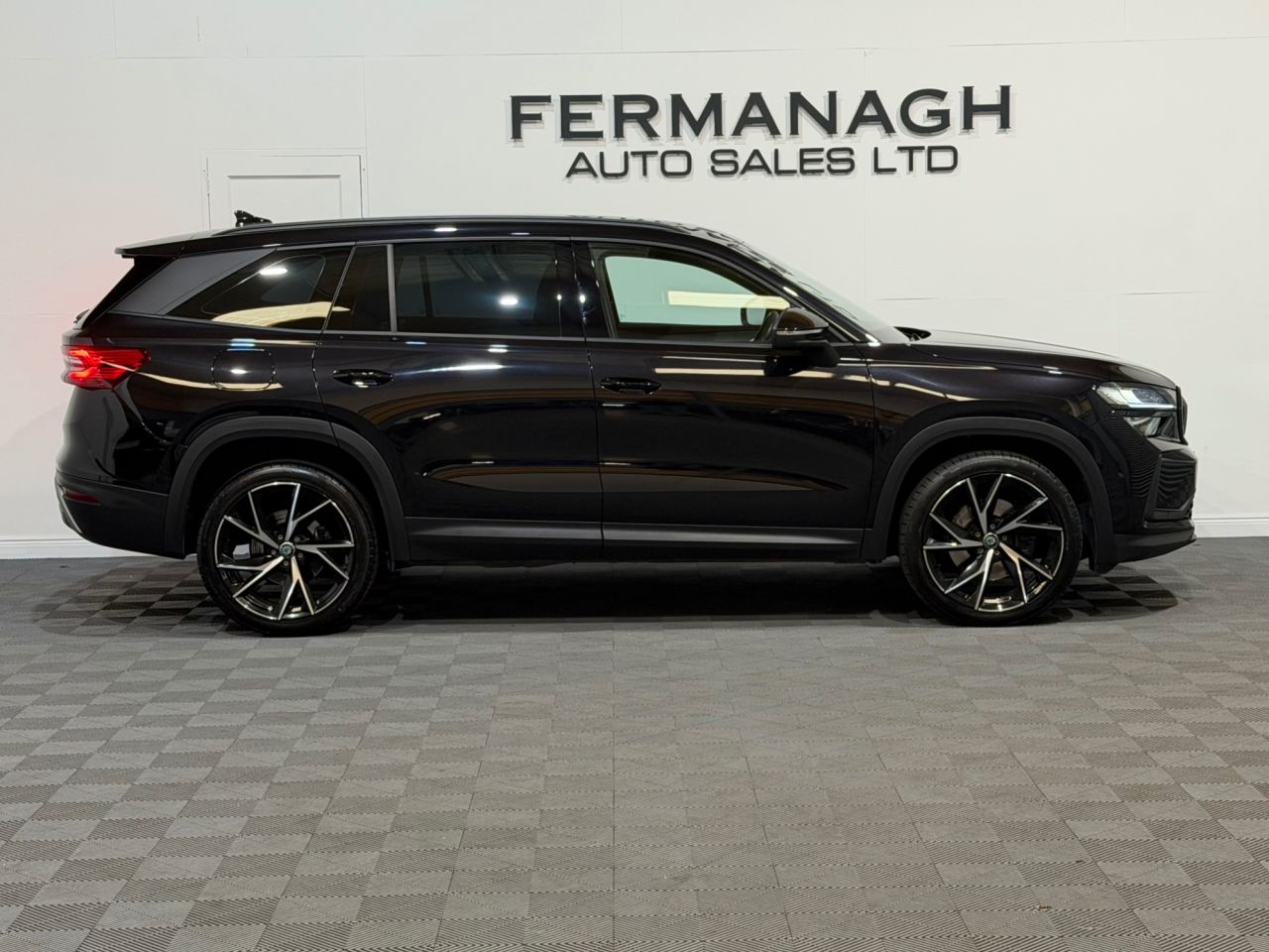 2025 SKODA KODIAQ 2.0 TDI SE SUV 5dr Diesel DSG Euro 6 (s/s) (7 Seat) (150 ps) - vehicle photo 2 for sale on PureCar
