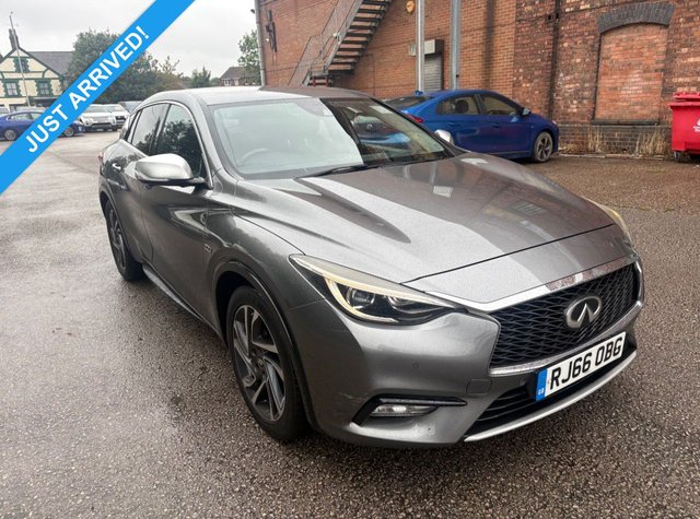 2016 Infiniti Q30