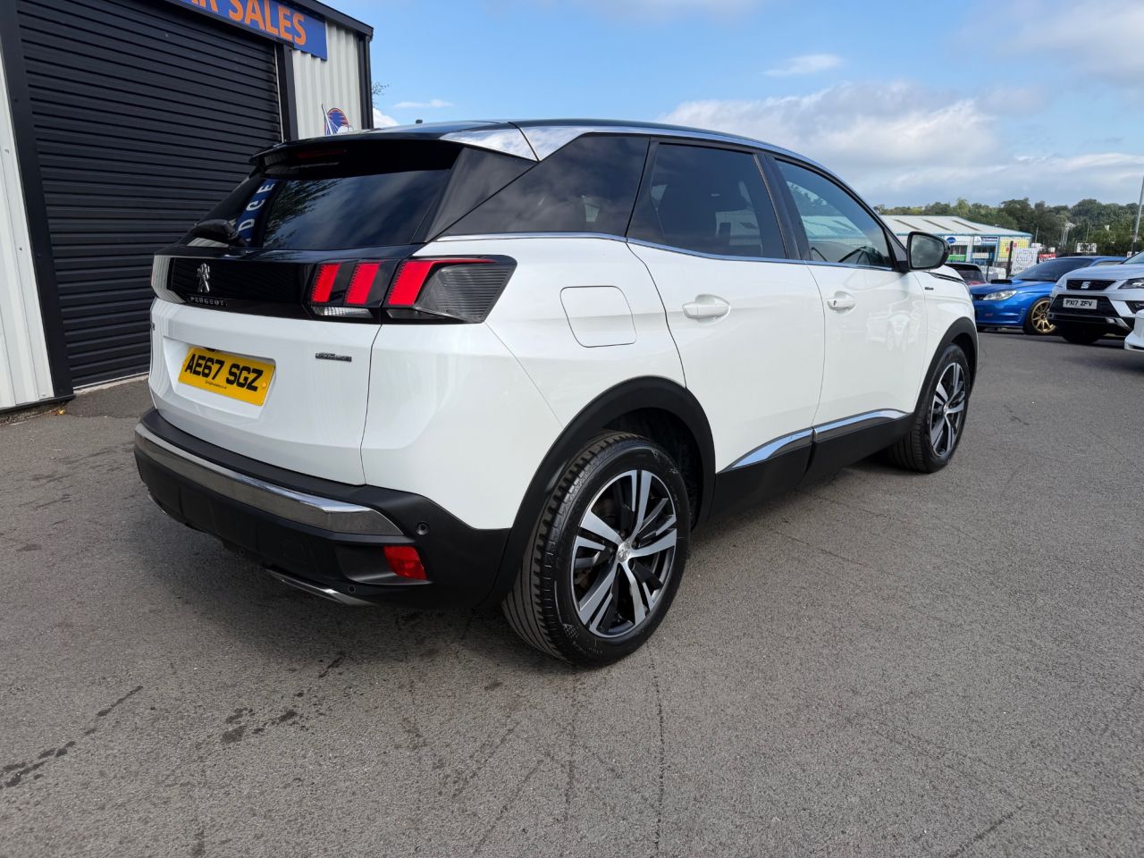 2017 PEUGEOT 2.0 BlueHDi GT Line SUV 5dr Diesel Manual Euro 6 (s/s) (150 ps) - vehicle photo 3 for sale on PureCar