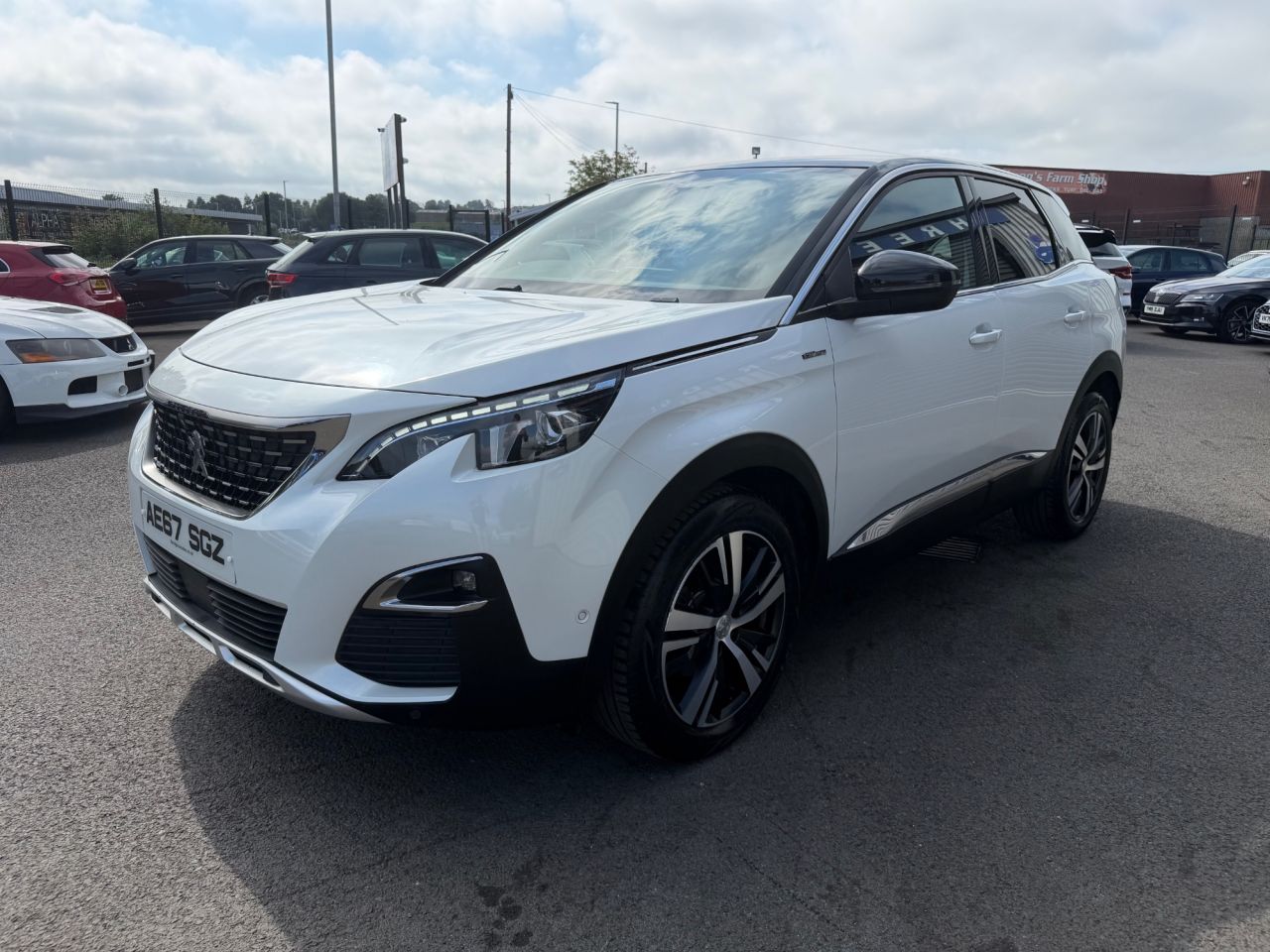 2017 PEUGEOT 2.0 BlueHDi GT Line SUV 5dr Diesel Manual Euro 6 (s/s) (150 ps) - vehicle photo 6 for sale on PureCar