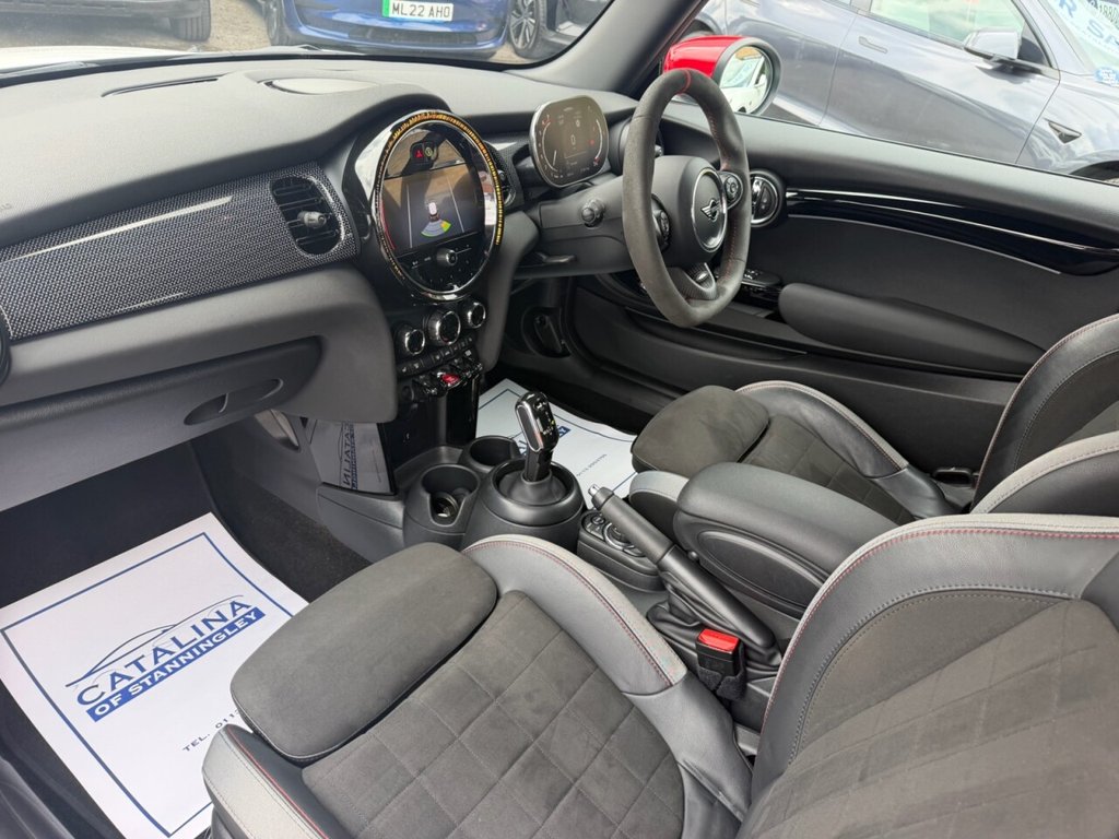 2023 MINI Hatch — image 19