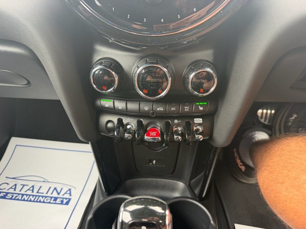 2023 MINI Hatch — image 25