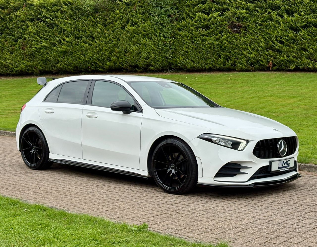 2018 MERCEDES A CLASS 1.5 A180d AMG Line Hatchback 5dr Diesel 7G-DCT Euro 6 (s/s) (116 ps) - vehicle photo 6 for sale on PureCar