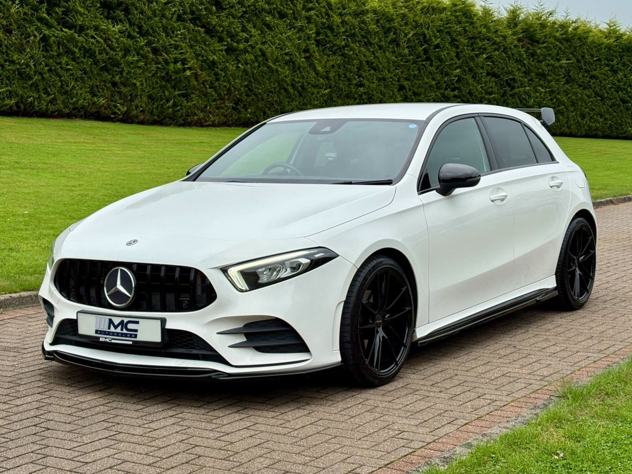 2018 MERCEDES A CLASS 1.5 A180d AMG Line Hatchback 5dr Diesel 7G-DCT Euro 6 (s/s) (116 ps) - vehicle photo 2 for sale on PureCar