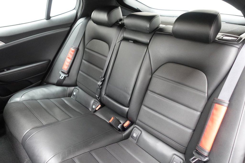 2019 Kia Stinger — image 13