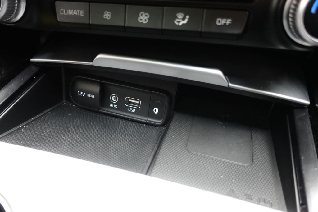 2019 Kia Stinger — image 33