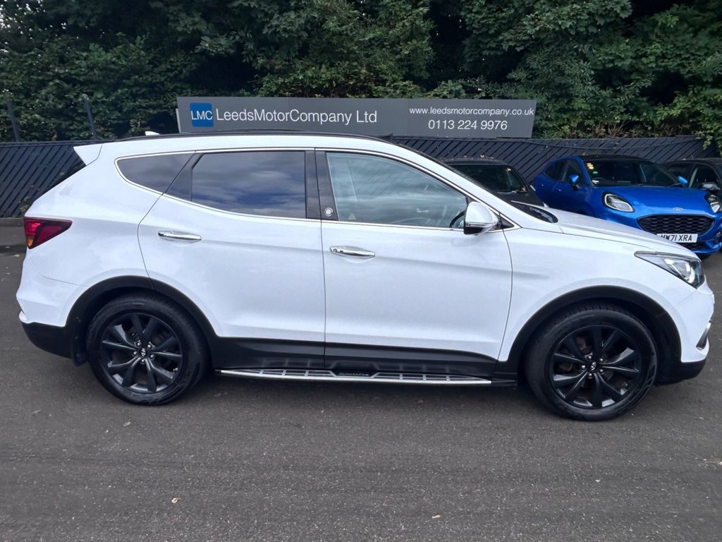 2017 Hyundai Santa Fe — image 3