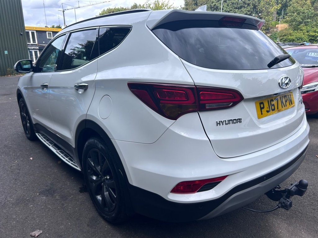 2017 Hyundai Santa Fe — image 9