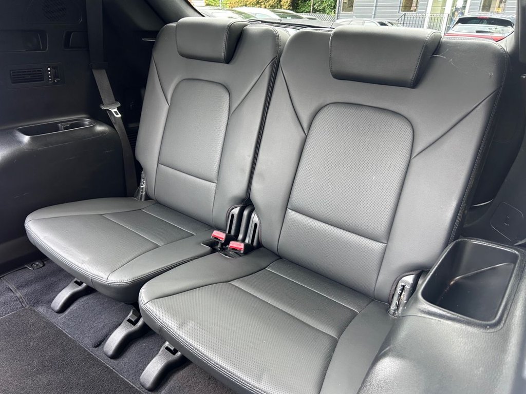 2017 Hyundai Santa Fe — image 31