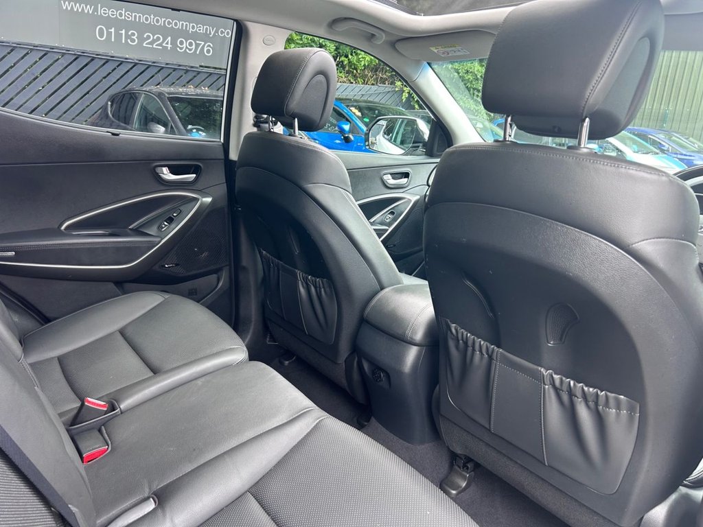 2017 Hyundai Santa Fe — image 33