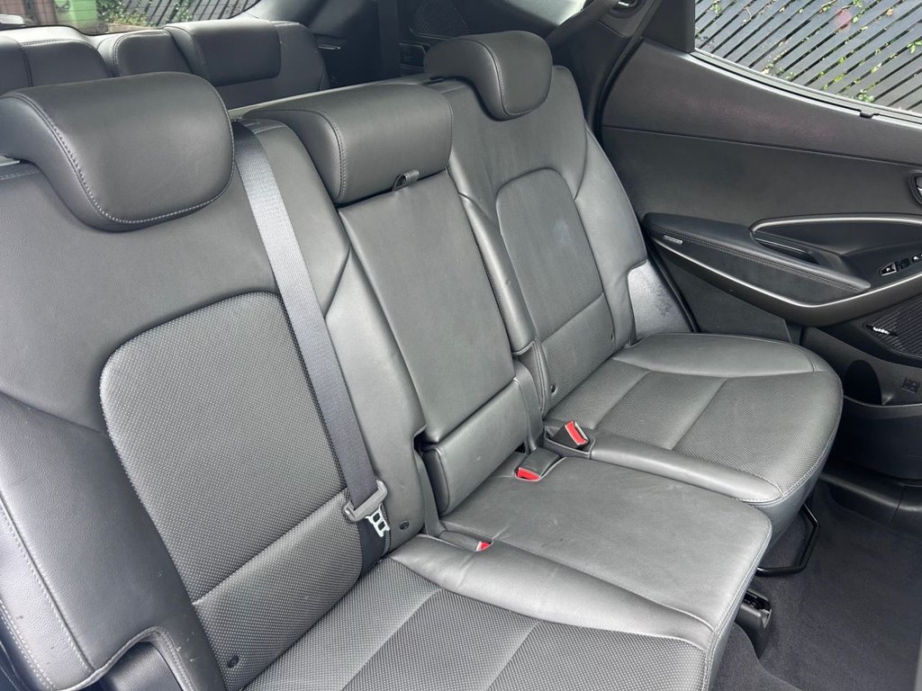 2017 Hyundai Santa Fe — image 34