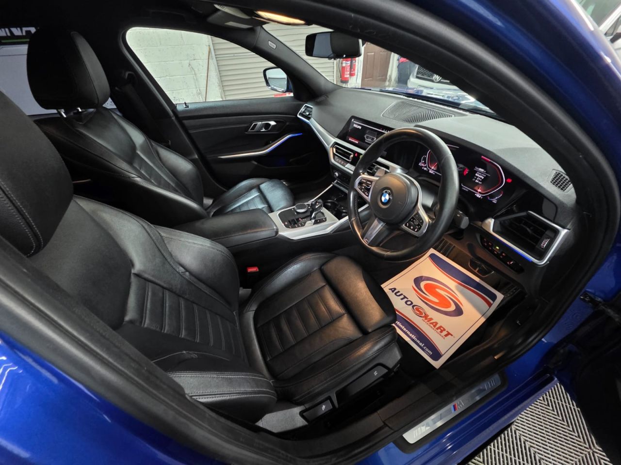 2020 BMW 3 SERIES 2.0 320d MHT M Sport Saloon 4dr Diesel Hybrid Auto Euro 6 (s/s) (190 ps) Pa - vehicle photo 18 for sale on PureCar