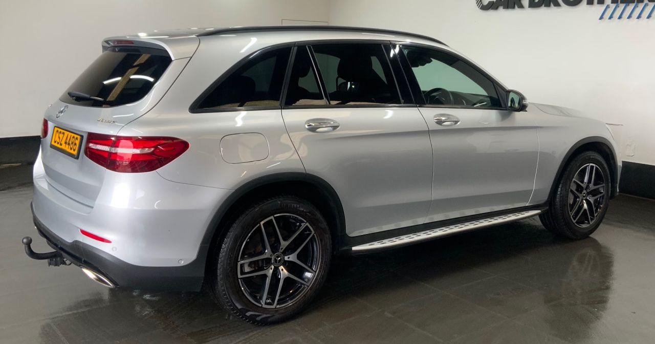 2018 MERCEDES GLC 2.0 GLC250 AMG Line (Premium) SUV 5dr Petrol G-Tronic 4MATIC Euro 6 (s/s) ( - vehicle photo 4 for sale on PureCar