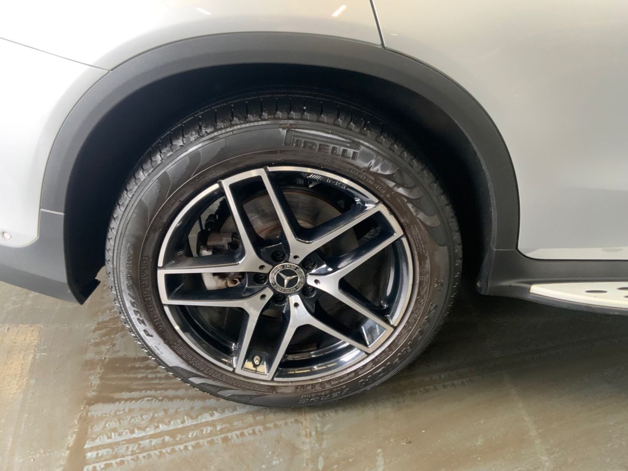 2018 MERCEDES GLC 2.0 GLC250 AMG Line (Premium) SUV 5dr Petrol G-Tronic 4MATIC Euro 6 (s/s) ( - vehicle photo 9 for sale on PureCar