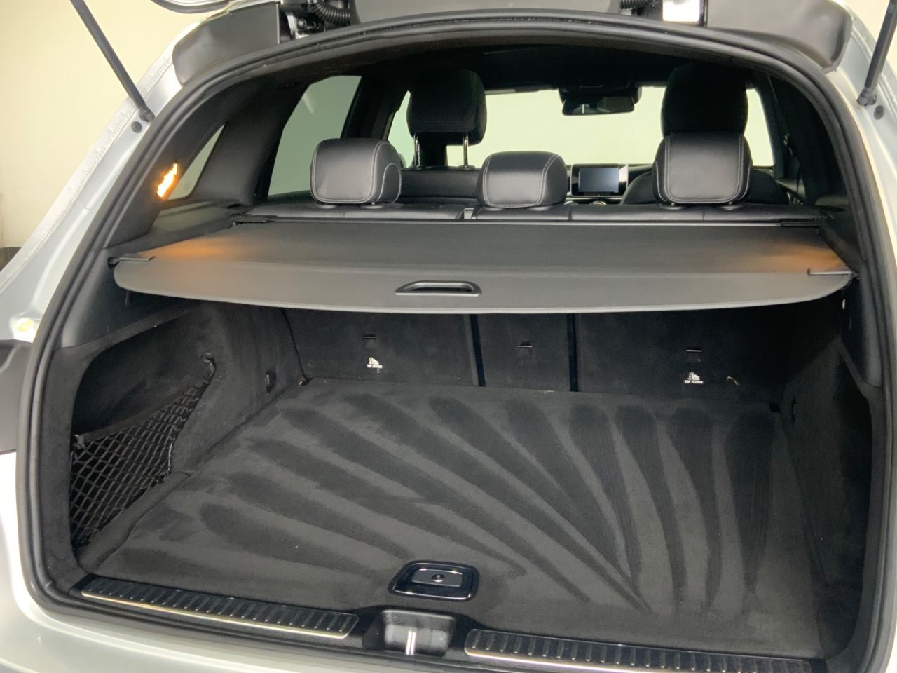 2018 MERCEDES GLC 2.0 GLC250 AMG Line (Premium) SUV 5dr Petrol G-Tronic 4MATIC Euro 6 (s/s) ( - vehicle photo 10 for sale on PureCar