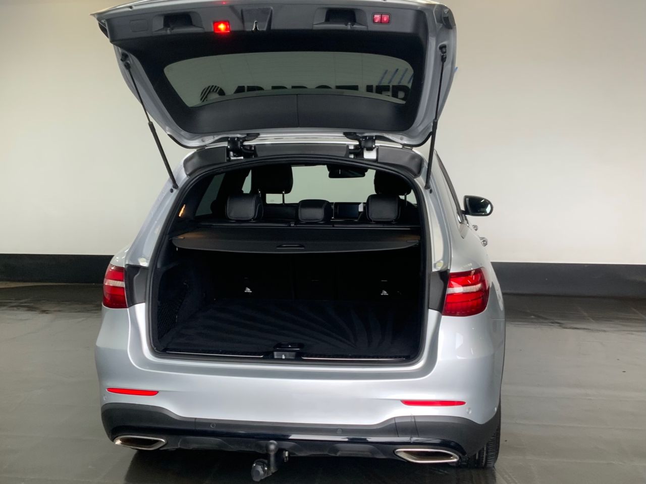 2018 MERCEDES GLC 2.0 GLC250 AMG Line (Premium) SUV 5dr Petrol G-Tronic 4MATIC Euro 6 (s/s) ( - vehicle photo 11 for sale on PureCar