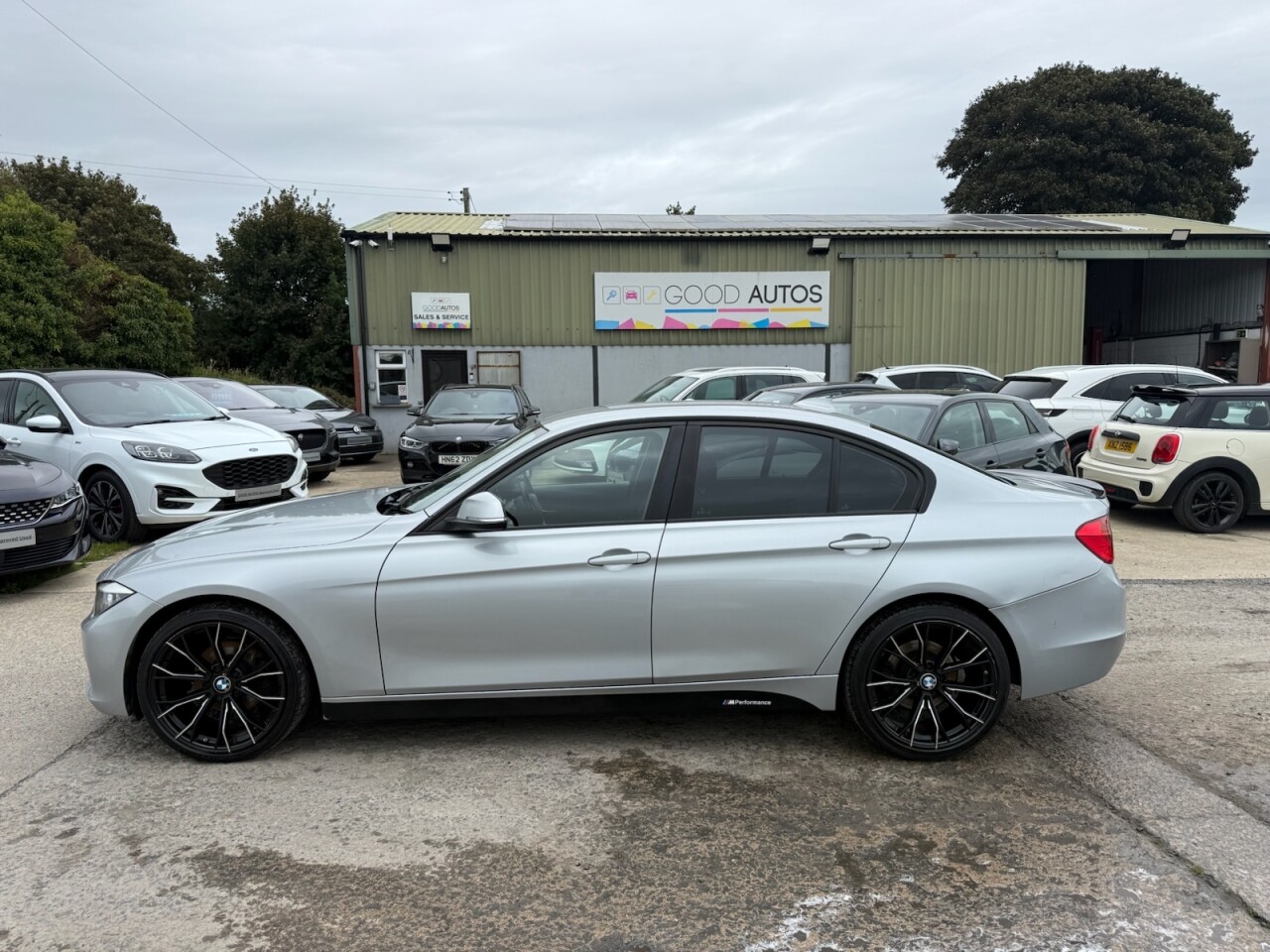 2014 BMW 3 SERIES 2.0 320d ED EfficientDynamics Saloon 4dr Diesel Manual Euro 5 (s/s) (163 ps - vehicle photo 2 for sale on PureCar