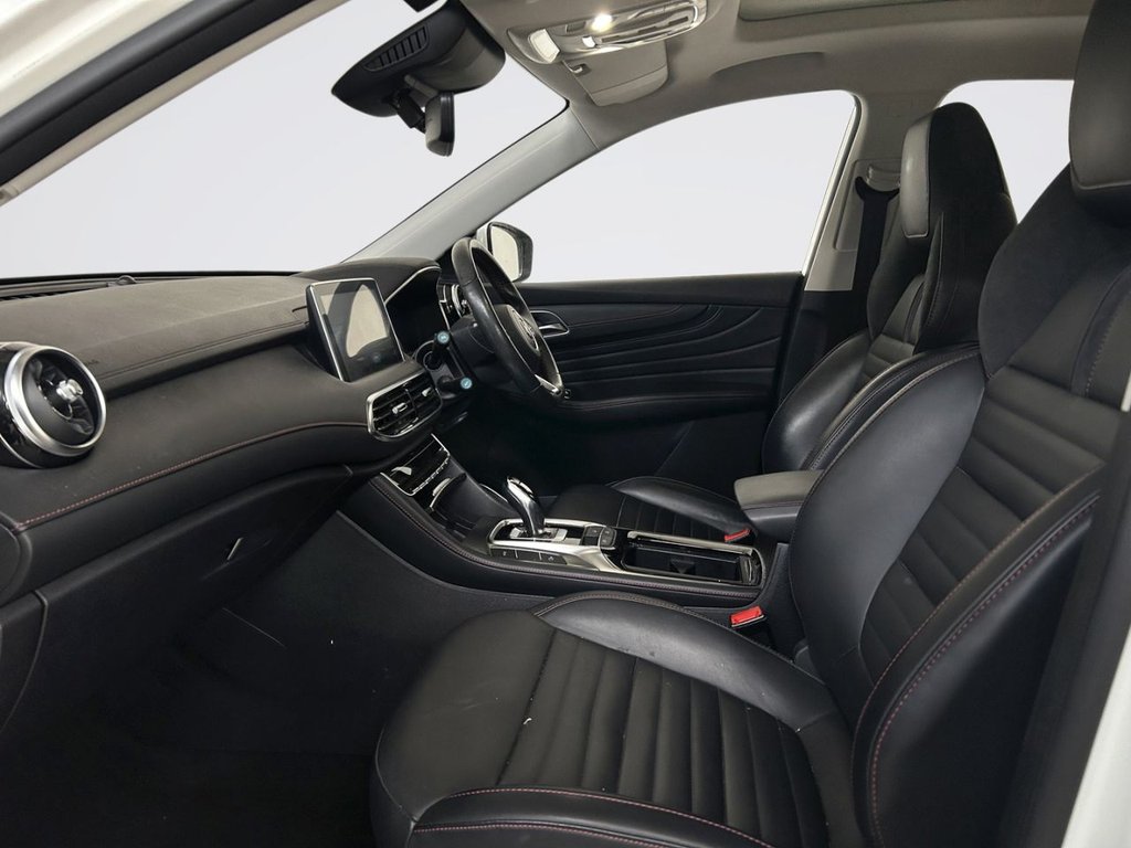 2022 MG MG HS — image 6