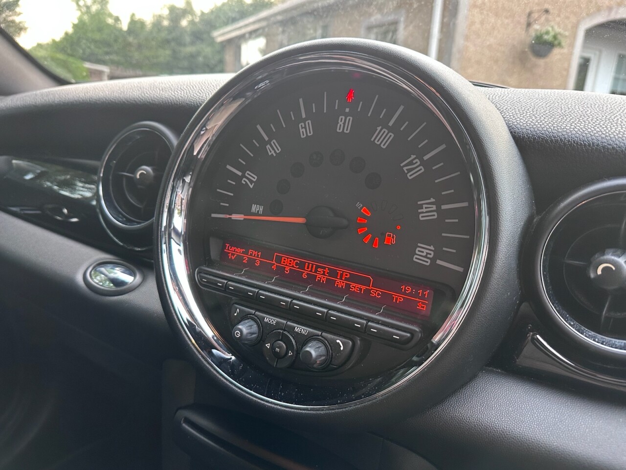 2015 MINI COUPE 1.6 Cooper Coupe 2dr Petrol Manual Euro 6 (s/s) (122 ps) - vehicle photo 11 for sale on PureCar