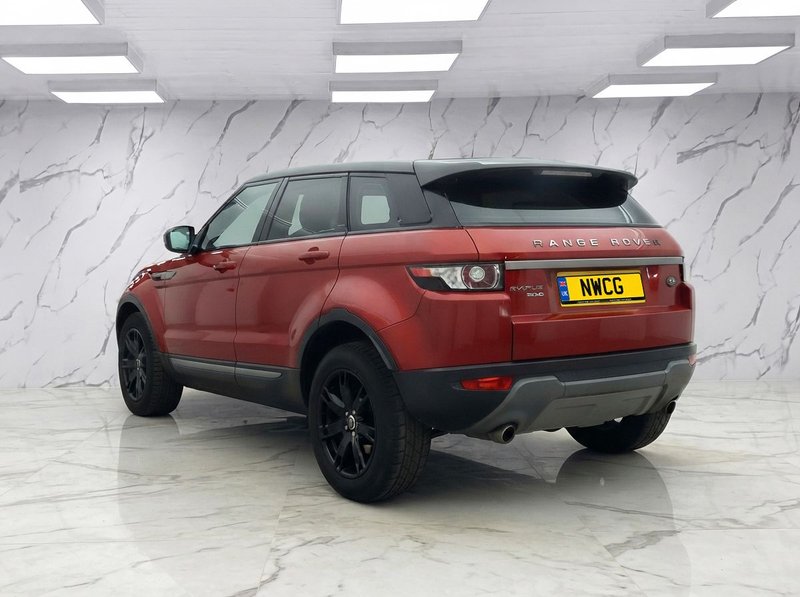 2013 Land Rover Range Rover Evoque in red — photo 3 of 10