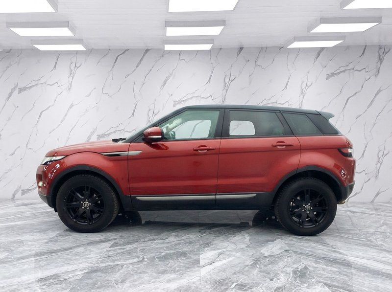 2013 Land Rover Range Rover Evoque in red — photo 4 of 10