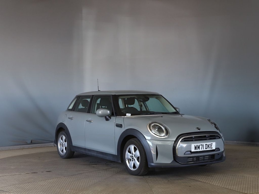 2022 MINI Hatch