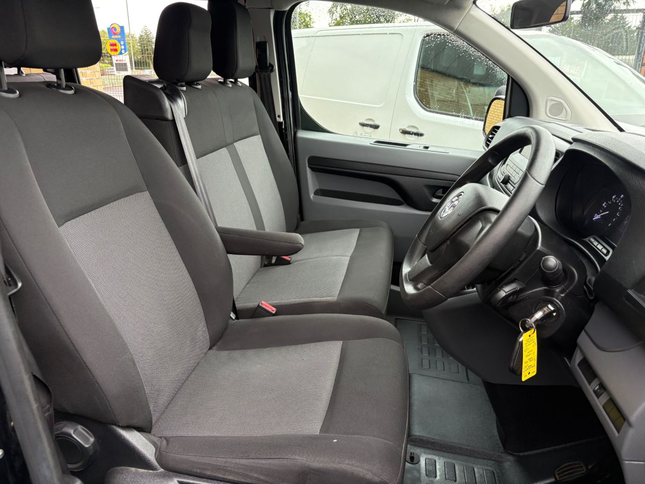 2021 VAUXHALL VIVARO 2.0 Turbo D 3100 Edition Crew Van Double Cab 5dr Diesel Manual L1 H1 Euro 6 - vehicle photo 10 for sale on PureCar