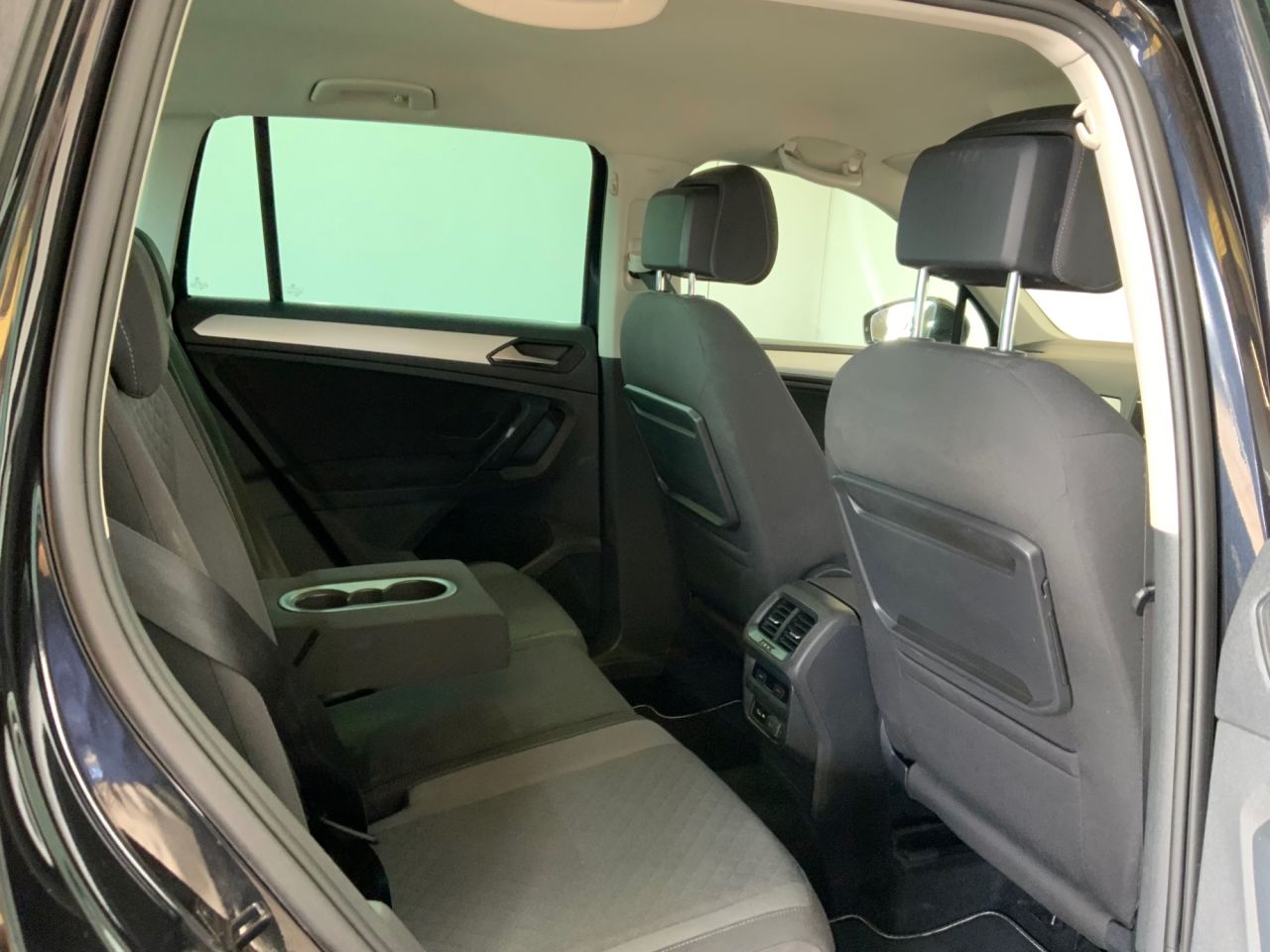 2019 VOLKSWAGEN TIGUAN 2.0 TDI Match SUV 5dr Diesel Manual Euro 6 (s/s) (150 ps) - vehicle photo 14 for sale on PureCar