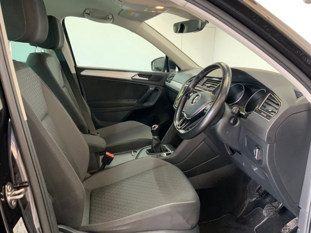 2019 VOLKSWAGEN TIGUAN 2.0 TDI Match SUV 5dr Diesel Manual Euro 6 (s/s) (150 ps) - vehicle photo 19 for sale on PureCar