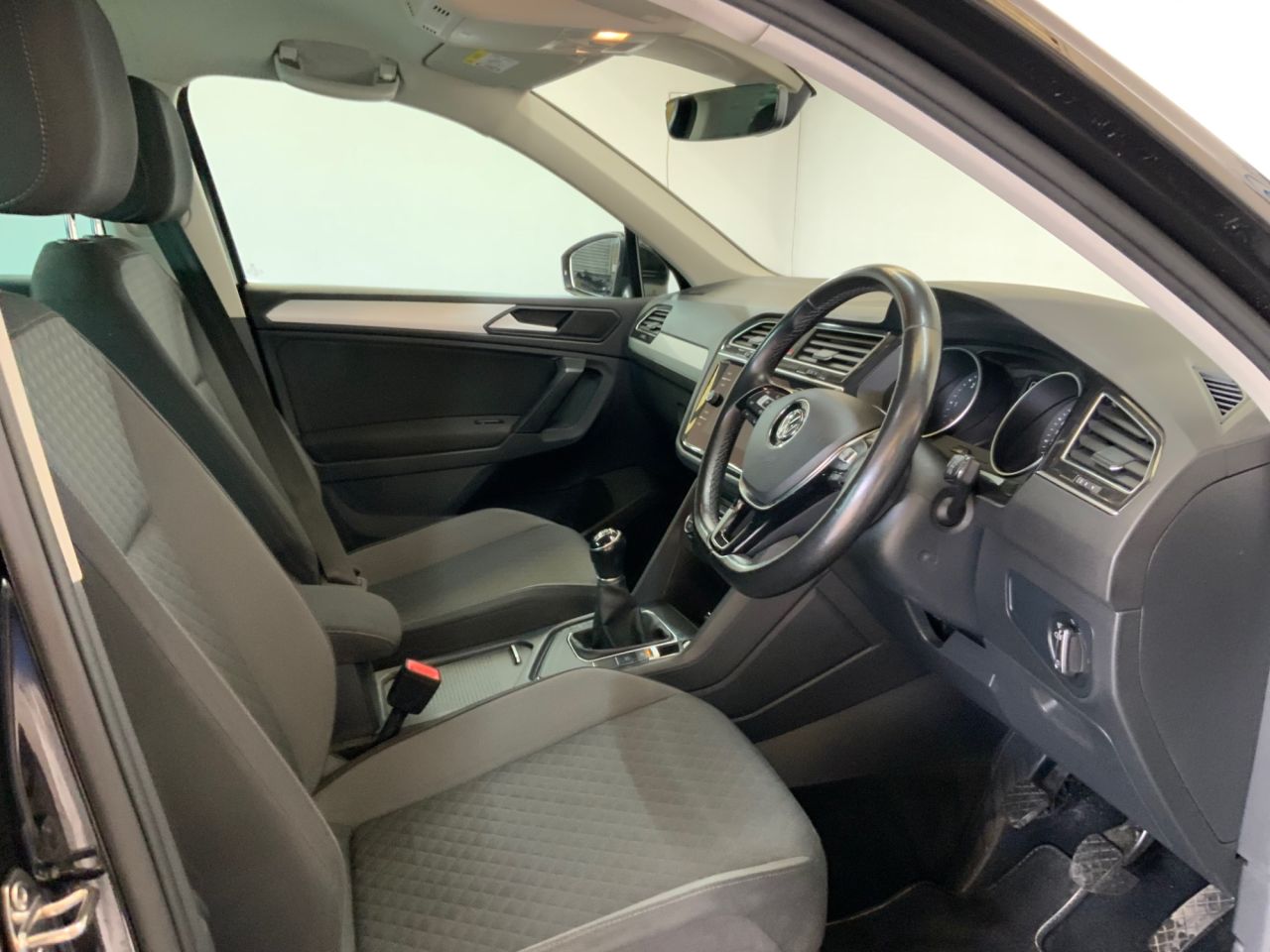 2019 VOLKSWAGEN TIGUAN 2.0 TDI Match SUV 5dr Diesel Manual Euro 6 (s/s) (150 ps) - vehicle photo 20 for sale on PureCar
