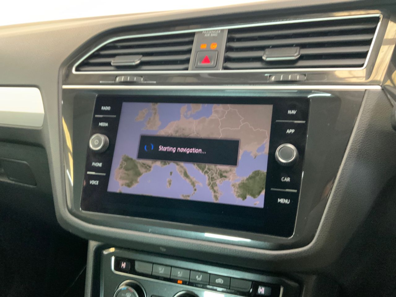 2019 VOLKSWAGEN TIGUAN 2.0 TDI Match SUV 5dr Diesel Manual Euro 6 (s/s) (150 ps) - vehicle photo 27 for sale on PureCar