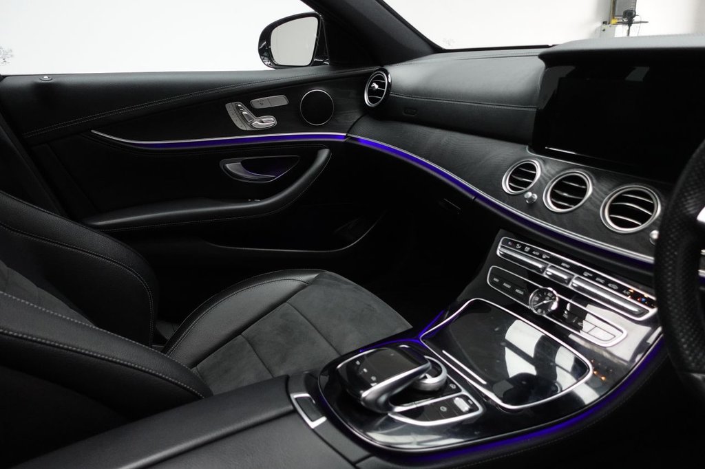 2016 Mercedes-Benz E-Class — image 13