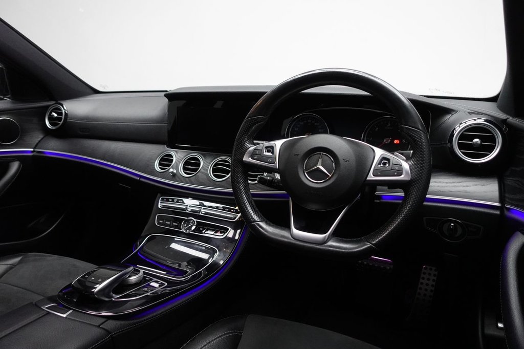 2016 Mercedes-Benz E-Class — image 8