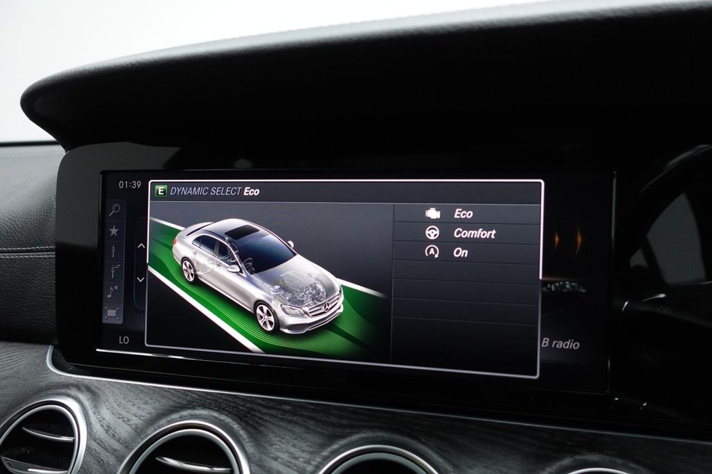 2016 Mercedes-Benz E-Class — image 23
