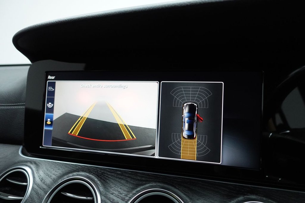 2016 Mercedes-Benz E-Class — image 14