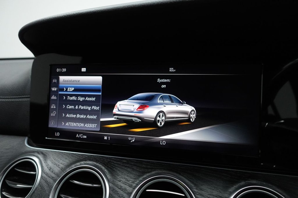 2016 Mercedes-Benz E-Class — image 26