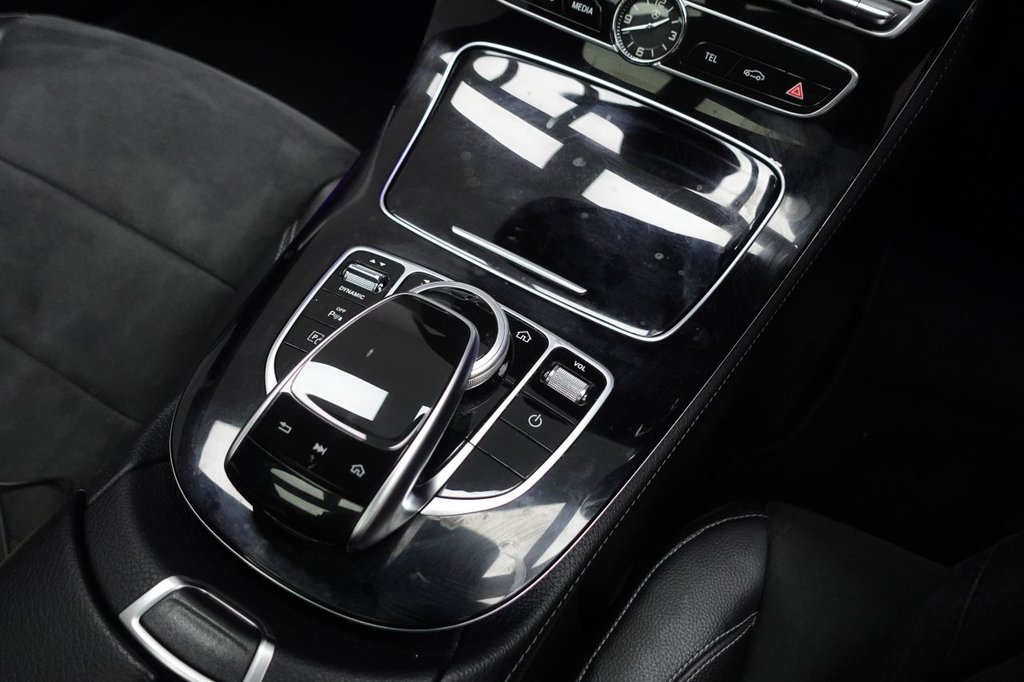 2016 Mercedes-Benz E-Class — image 35
