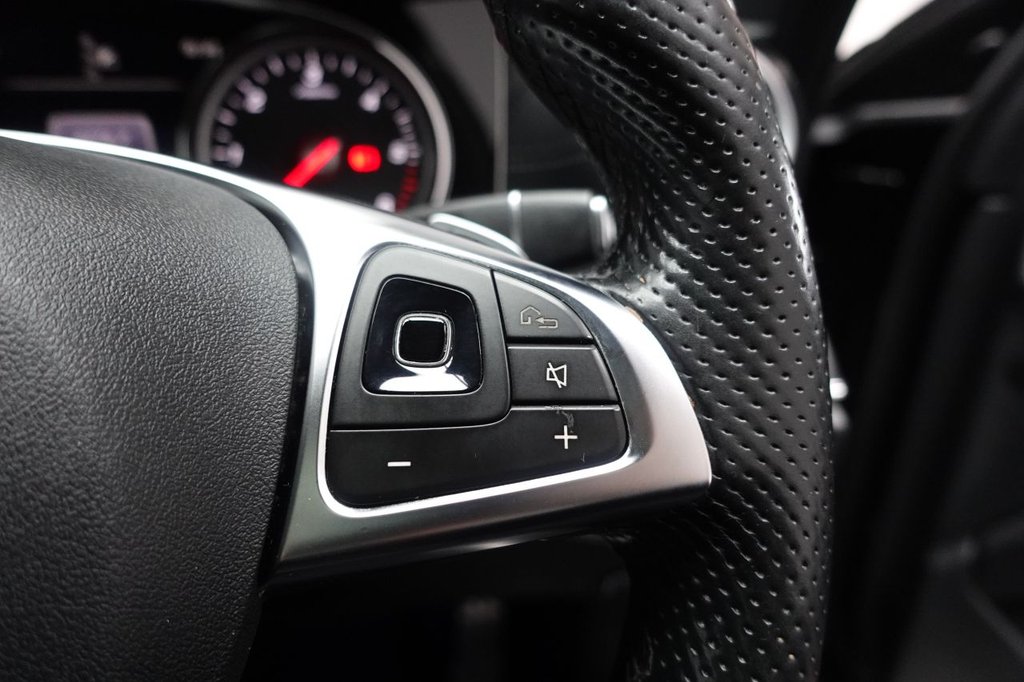 2016 Mercedes-Benz E-Class — image 30