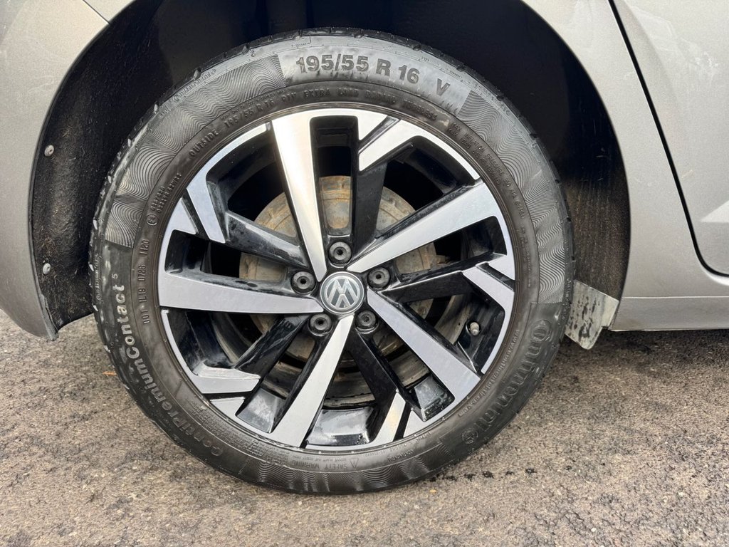 2021 Volkswagen Polo — image 14