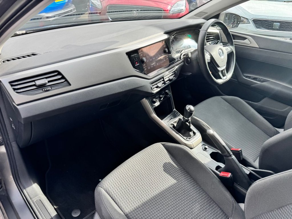 2021 Volkswagen Polo — image 17