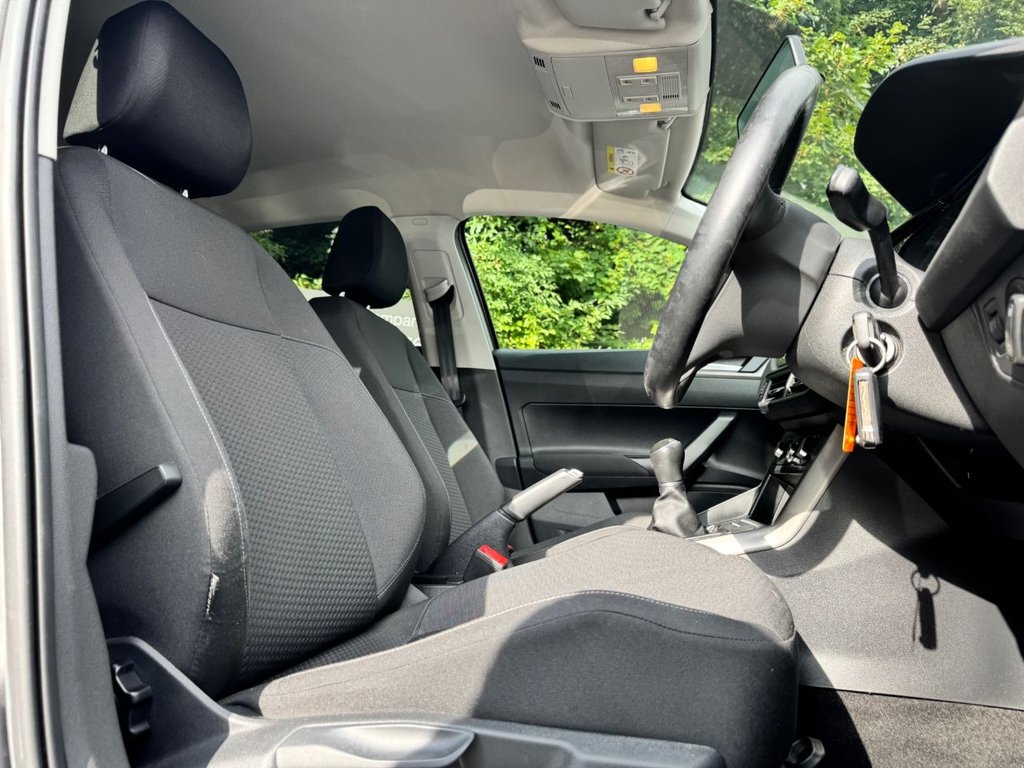 2021 Volkswagen Polo — image 27